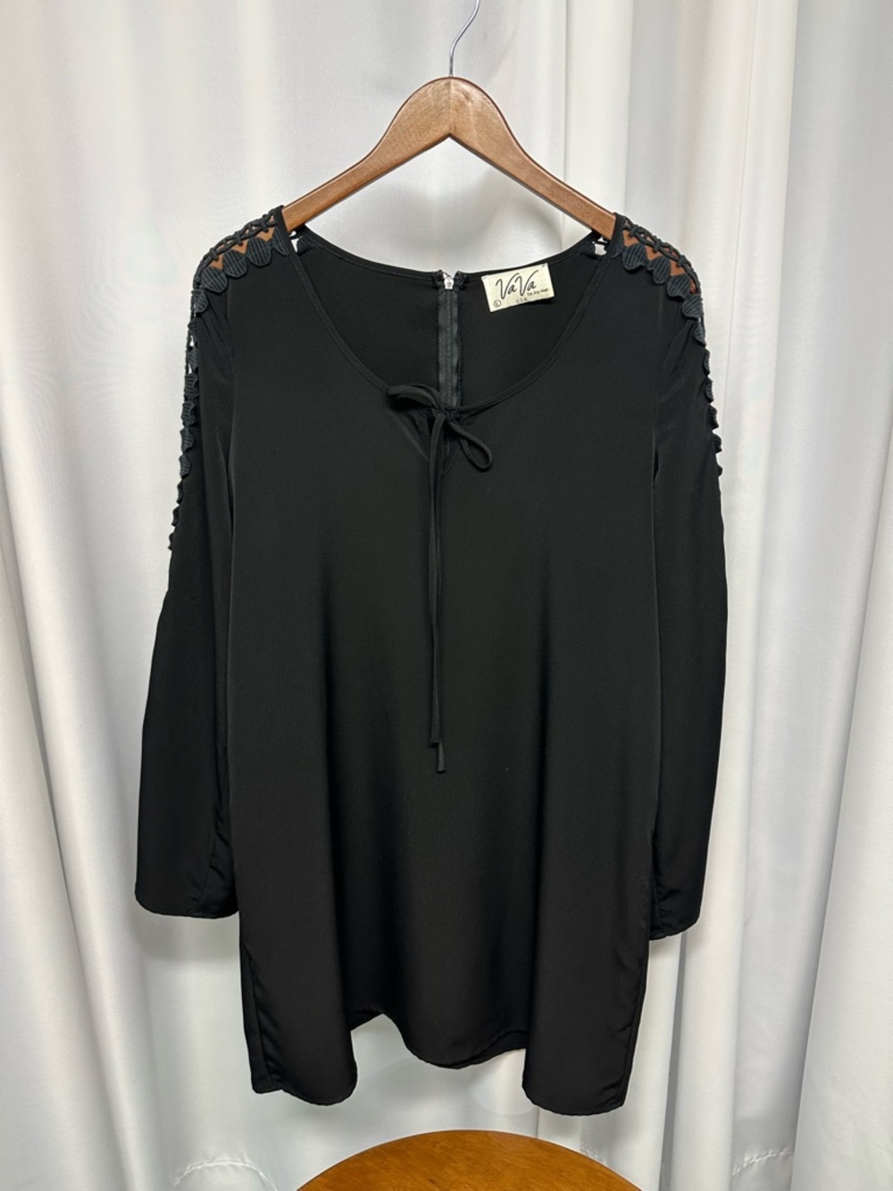Vava by Joy Han Black boho hippie mini dress size large long sleeve